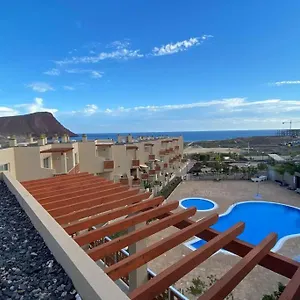 https://grande-apartamento-sotavento-3-la-tejita-el-medano.tenerifehoteles.net